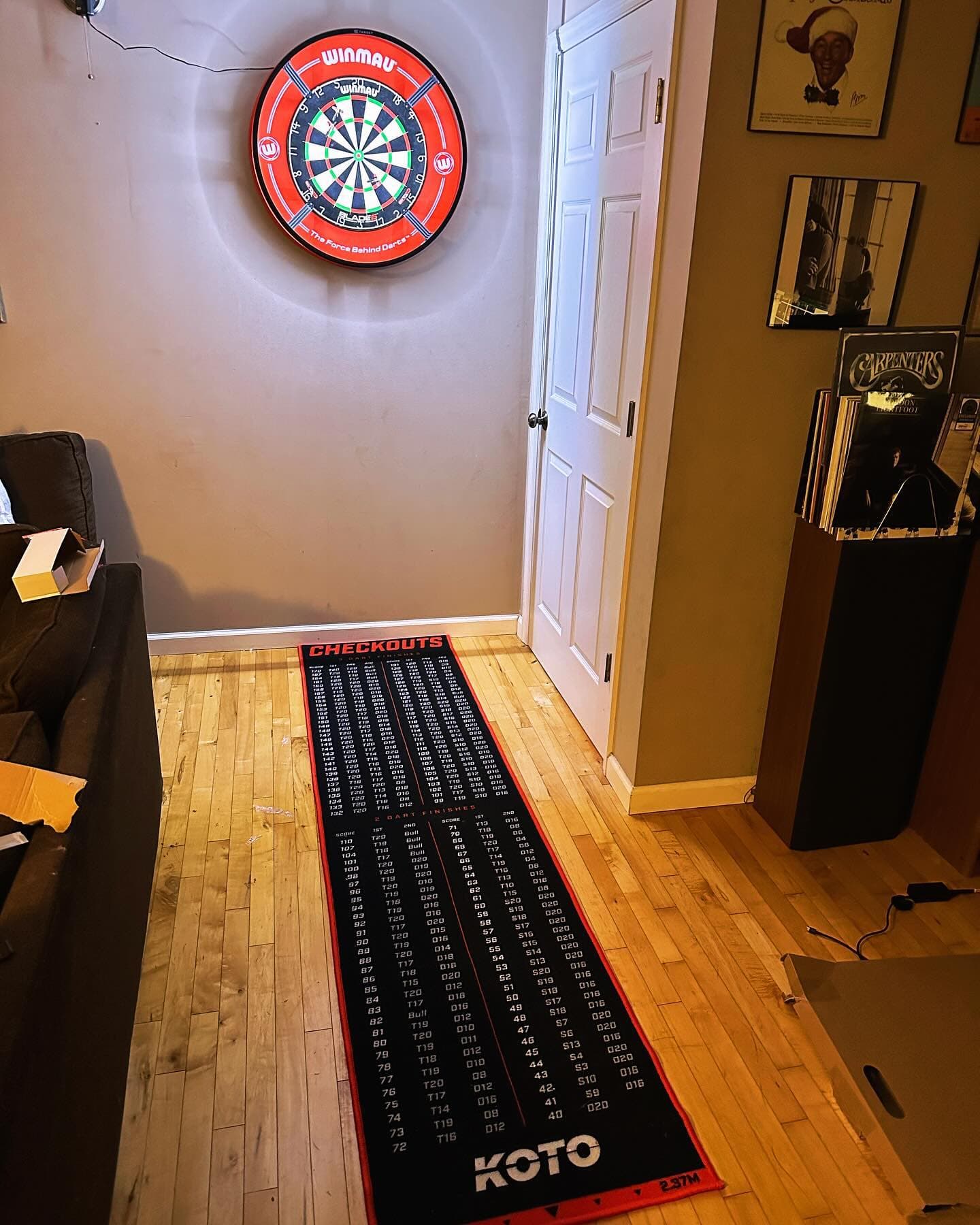 I got this whole setup from dartshopper I am ready to take on the world and all my co-workers. Check out dartshopper for all your darting needs. #dartshopper