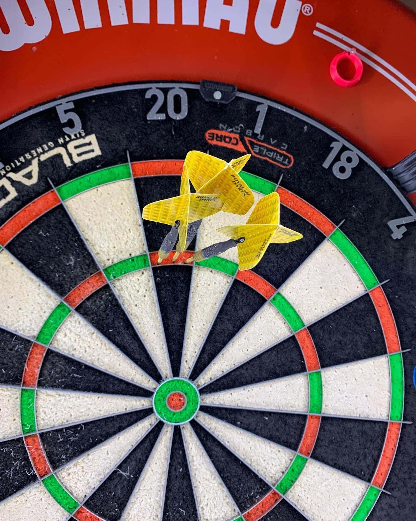 Drei Highlight vom gestrigen Training #180 #highfinish #shanghaifinish #winmau #dart #darttraining #dartshopper #darttraining